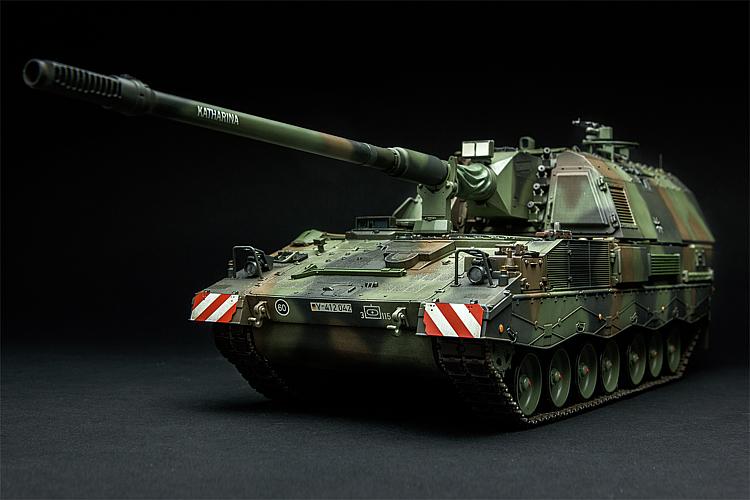 1/35 Panzerhaubitze 2000