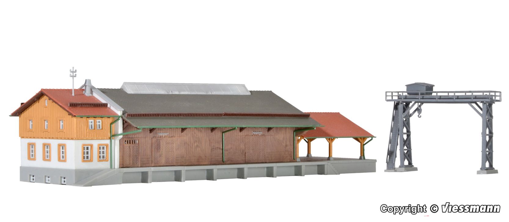 Z-Güterhalle mit Überladekran und Rampe