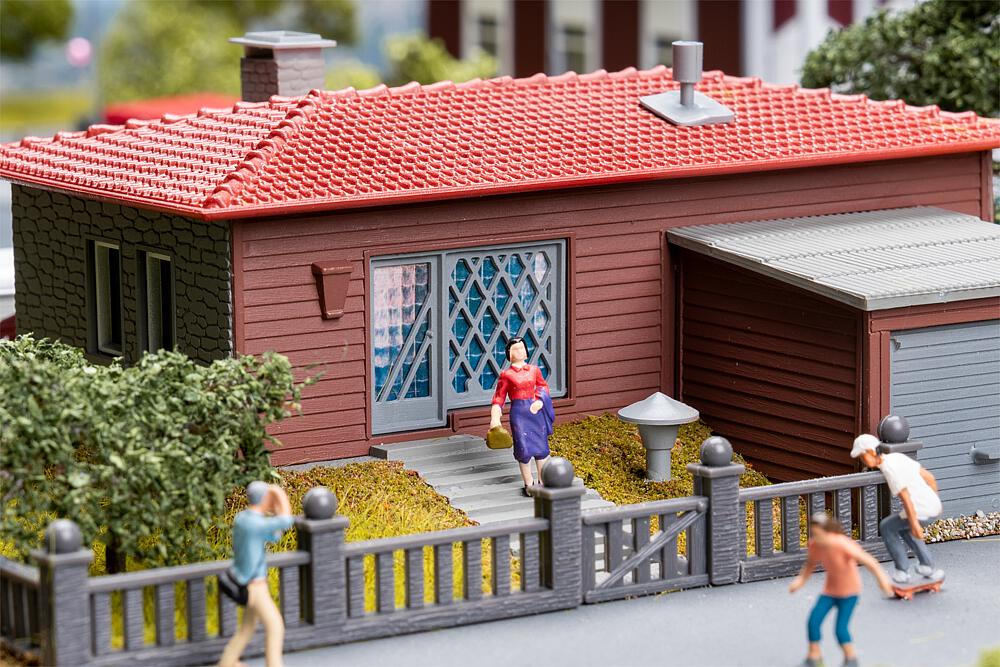 Bungalow Country Road 2