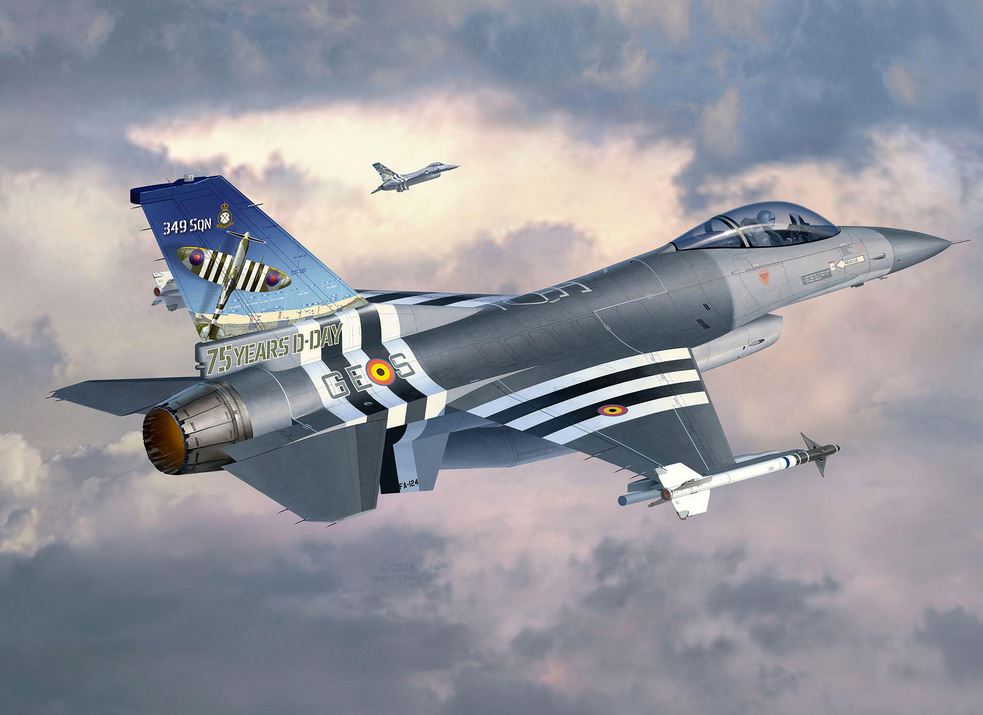 1:32-F-16 Falcon 50th Anniversary