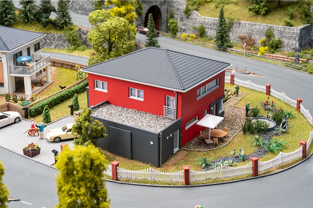 WeberHaus CityLife, rot